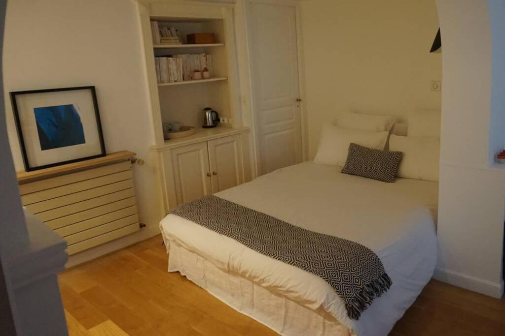 Apartamento Le Calme A 2 Pas De Paris Levallois-Perret Exterior foto